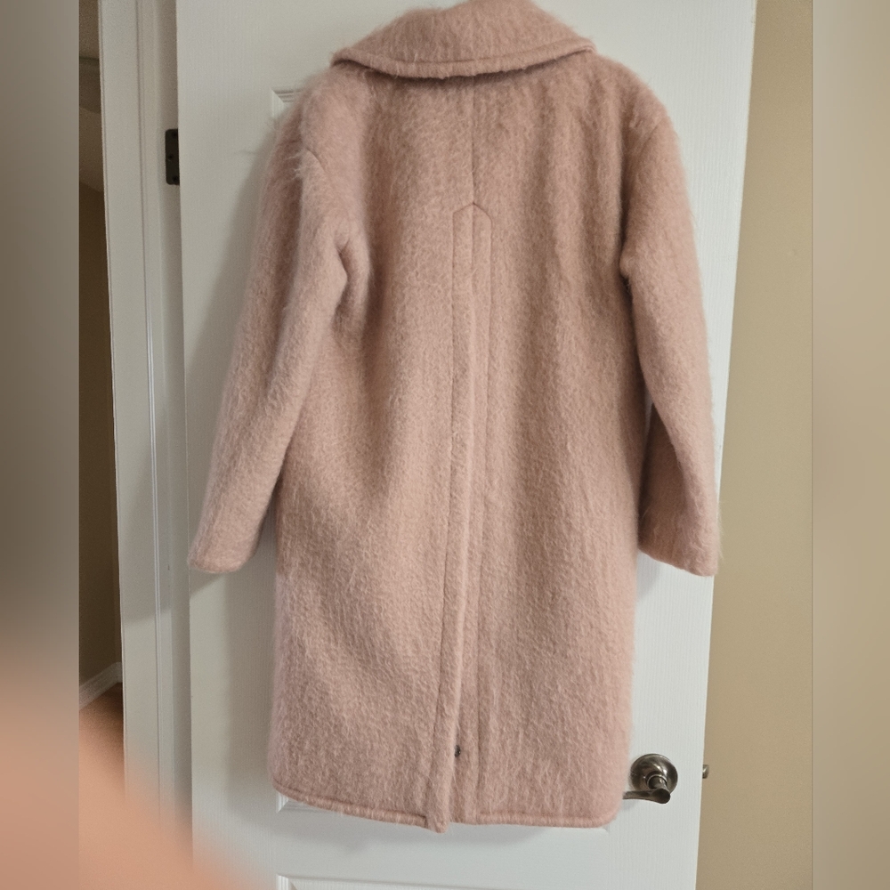 Elegant Pink Women's Coat - Picture 4 of 14